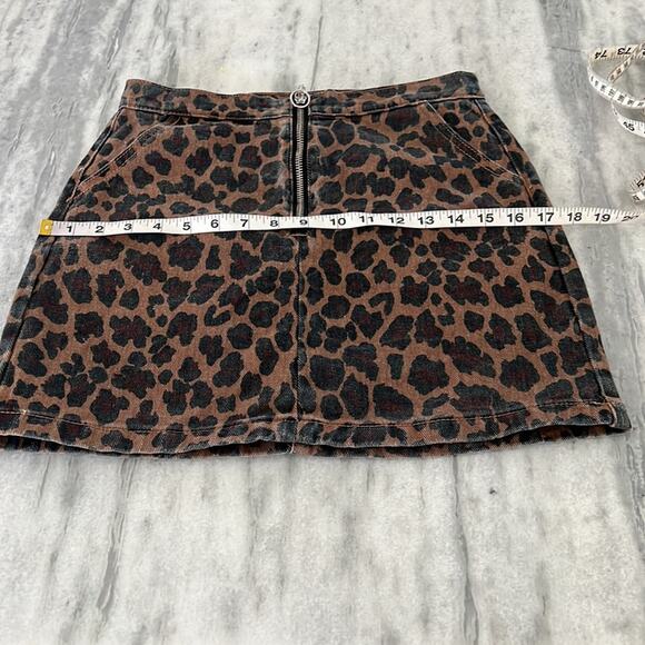 Hayden Los Angeles Animal Print Denim Mini Skirt with Decorative Zipper Small - Picture 8 of 9
